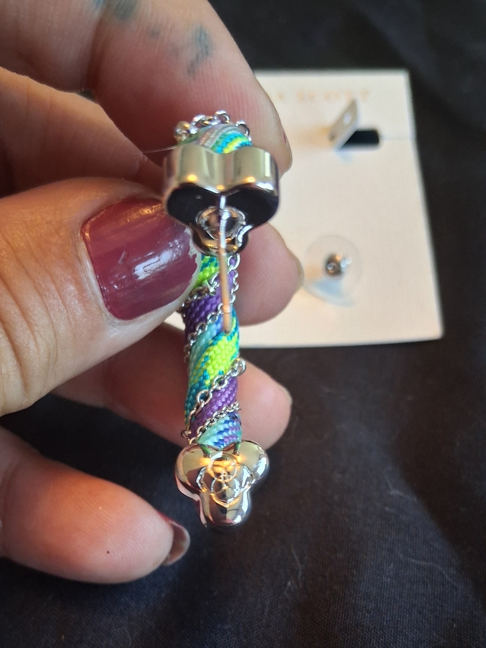 Kendra Scott Masie Earrings - Picture 2 of 3